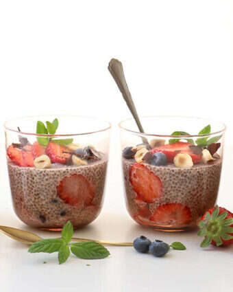 פודינג צ'יה עם פירות יער ושוקולד. | אפרת ליכטנשטט