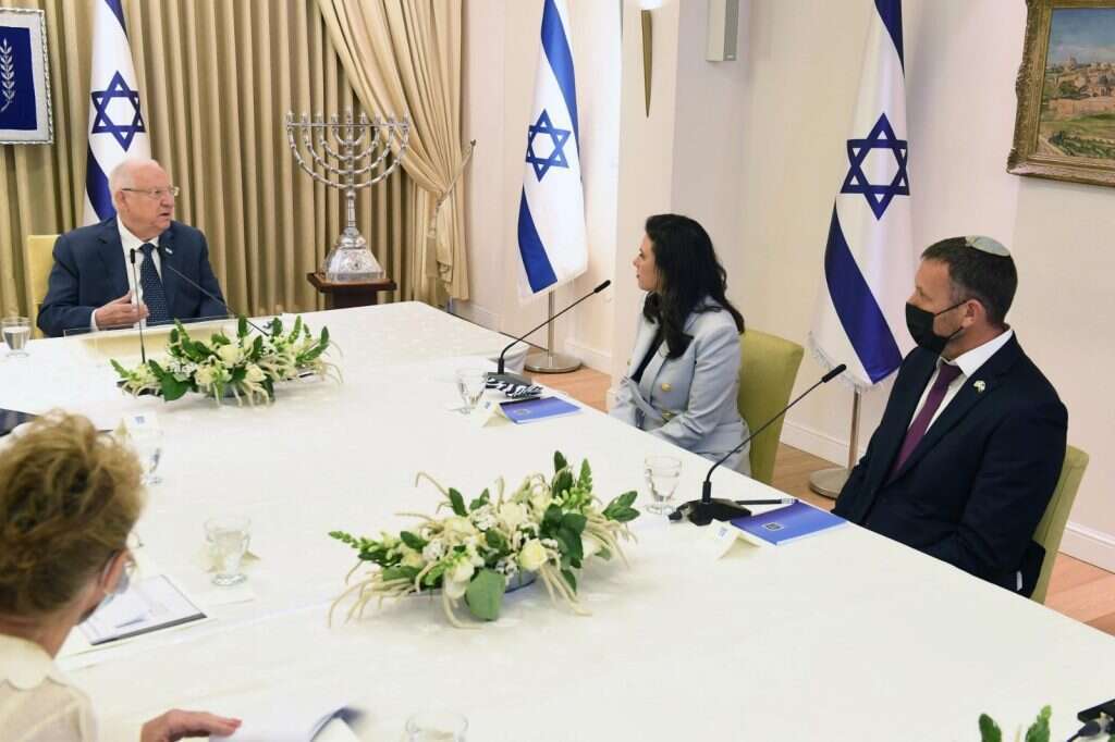 נציגי מפלגת ימינה בבית הנשיא. | מארק ניימן, לע"מ