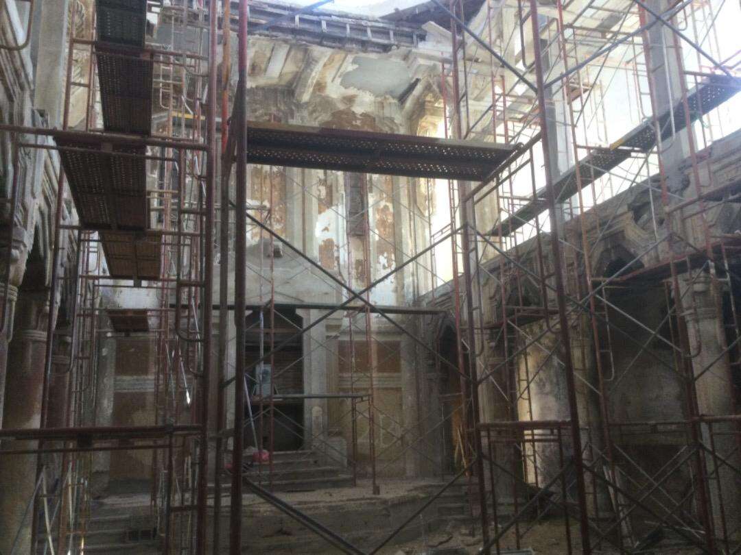 הפיגומים שהוצבו בבית הכנסת דאר בישי