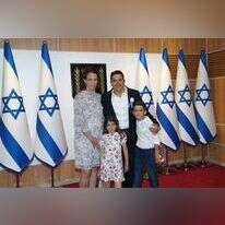 עמיחי שיקלי ומשפחתו בהשבעת הכנסת ה-24. | דוברות הכנסת, דני שם טוב