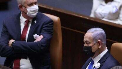 נתניהו וגנץ בהשבעת הכנסת. | EPA