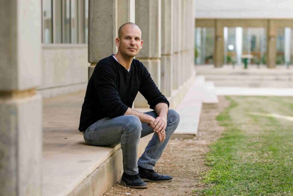 שיטה שיכולה לסייע גם
לחולי פרקינסון ואלצהיימר.
פרופ' פפו. | לירון מולדובן