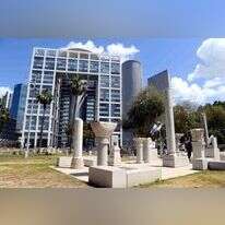 הקריה. | יוסי זליגר