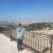 אמיתי בתצפית מהגג של נבי סמואל. | משה מאירסדורף