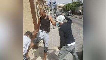 ערבים ביפו מכים את ראש הישיבה הרב אליהו מאלי