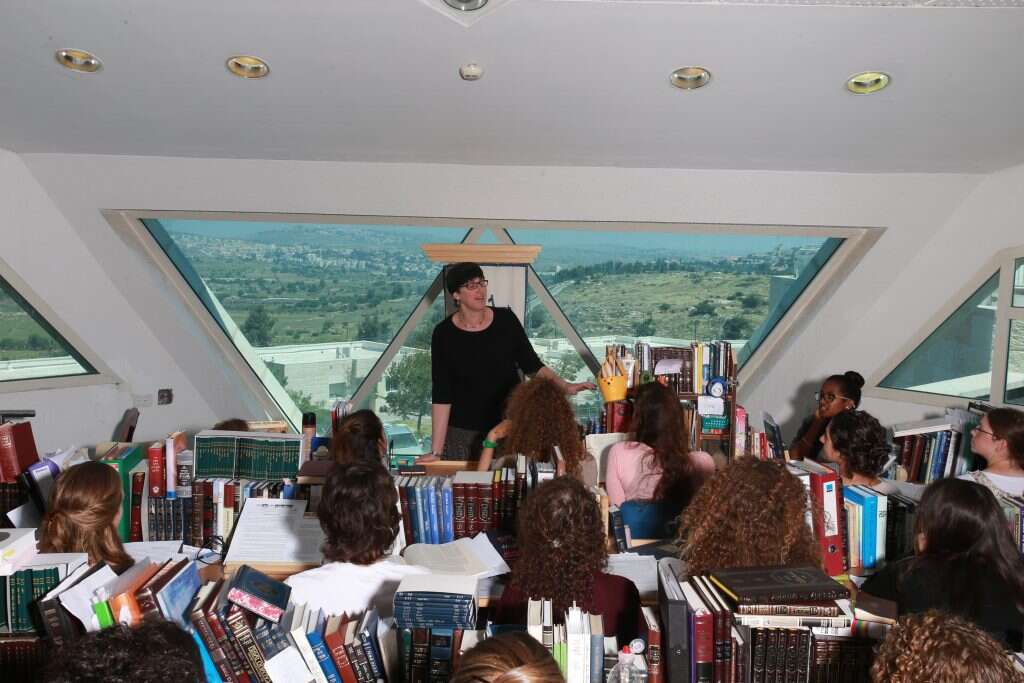 מדרשת מגדל עז. למצולמות אין קשר לכתבה. | מירי צחי