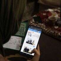 נרשמים לבחירות דרך אתר הוודעה. | AFP