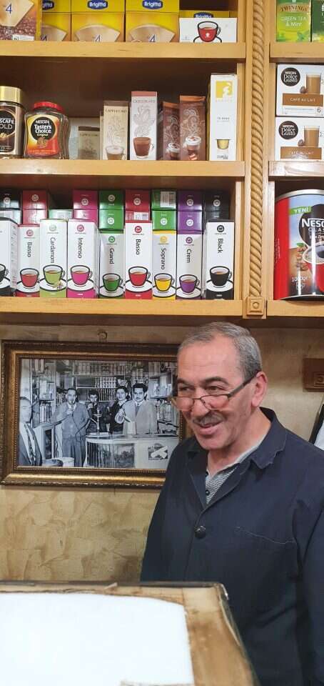 מחמוד, קפה אזחימאן | אסף גבור מחמוד, קפה אזחימאן | אסף גבור