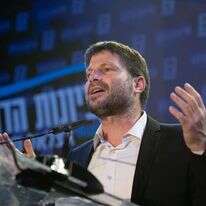 יו"ר הציונות הדתית בצלאל סמוטריץ' במטה המפלגה בלילה שלאחר הבחירות, מרץ 2021. | שריה דיאמנט - פלאש 90 יו"ר הציונות הדתית בצלאל סמוטריץ' במטה המפלגה בלילה שלאחר הבחירות, מרץ 2021. | שריה דיאמנט - פלאש 90