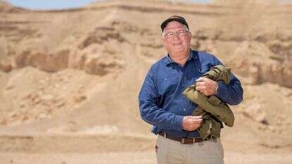 "בשטח יש רצון להקריב הכול". משה פלד. | שריה דיאמנט