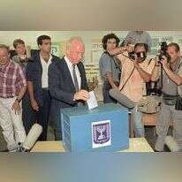 אירועי 92' יחזרו על עצמם. רבין בקלפי. | AP אירועי 92' יחזרו על עצמם. רבין בקלפי. | AP