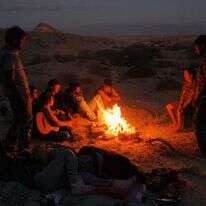 סביב המדורה. | יותם בן יעקב