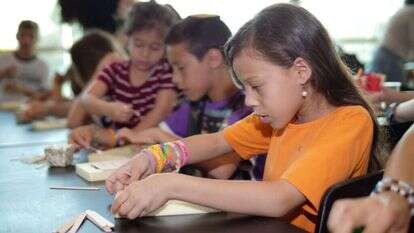 סדנת נגרות בקניון שבעת הכוכבים. | טל שבתאי