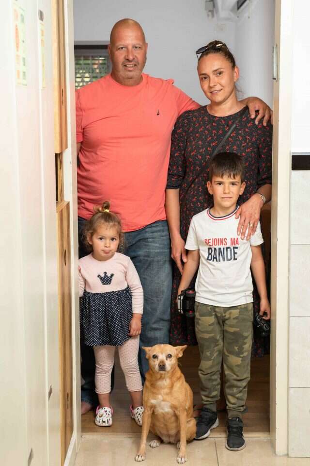 משפחת אטיה: ולנטינה ועופר, ליאו, 5 ואנאבל, 2.5. | שריה דיאמנט