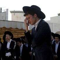 מלוויית אחד ההרוגים באסון מירון, .