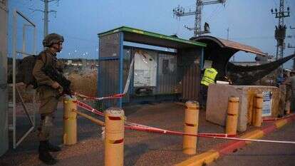 זירת הפיגוע בצומת תפוח. | יוסי זליגר