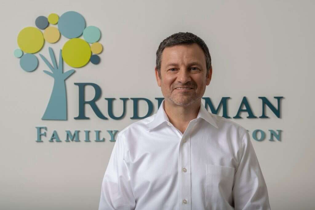 ג'יי רודרמן. | יחצ