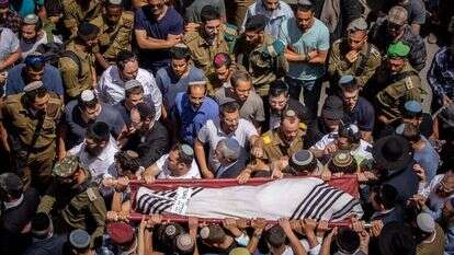 הלוויתו של יהודה גואטה ז"ל. | יונתן זינדל, פלאש 90