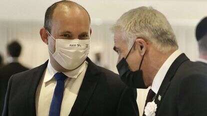 בנט ולפיד ביום השבעת הכנסת הנוכחית. | מארק ישראל סלם