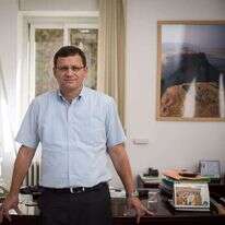 גאל גרינוולד, סגן יו"ר ההסתדרות הציונית העולמית יישא דברי פתיחה במושב: "מרוץ שליחים: שנת המגפה העולמית והנציגים היהודים בעולם". | הדס פרוש, פלאש 90