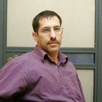 אורי אורבך | מרים צחי