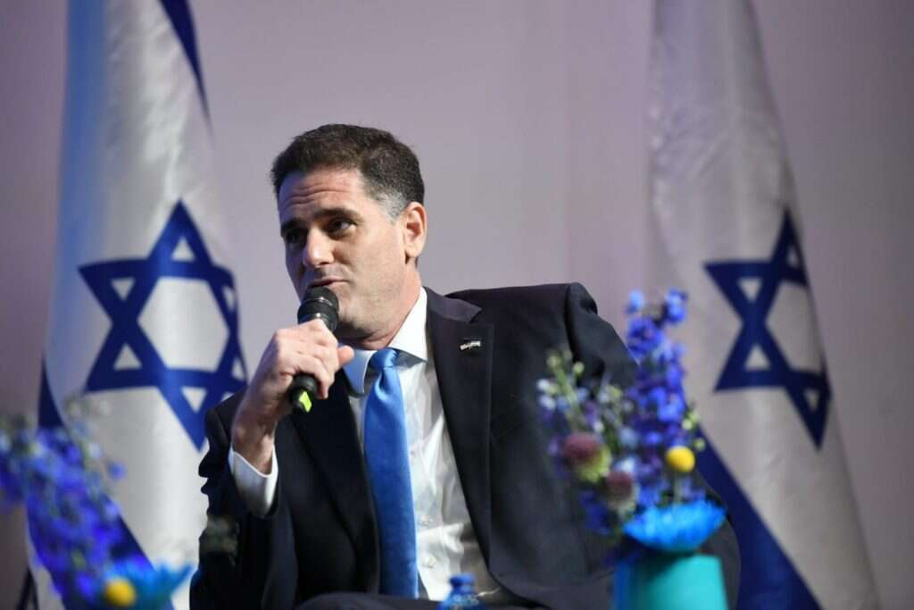 השגריר לשעבר רון דרמר בוועידת התפוצות של מקור ראשון. | שריה דיאמנט