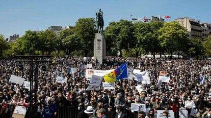 עזרת המחאה לזכר שרה חלימי. | AFP