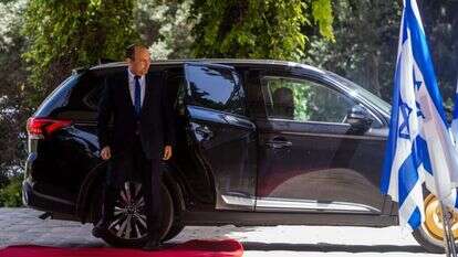 בנט בשערי בית הנשיא, לפני שבוע | אורן בן־חקון