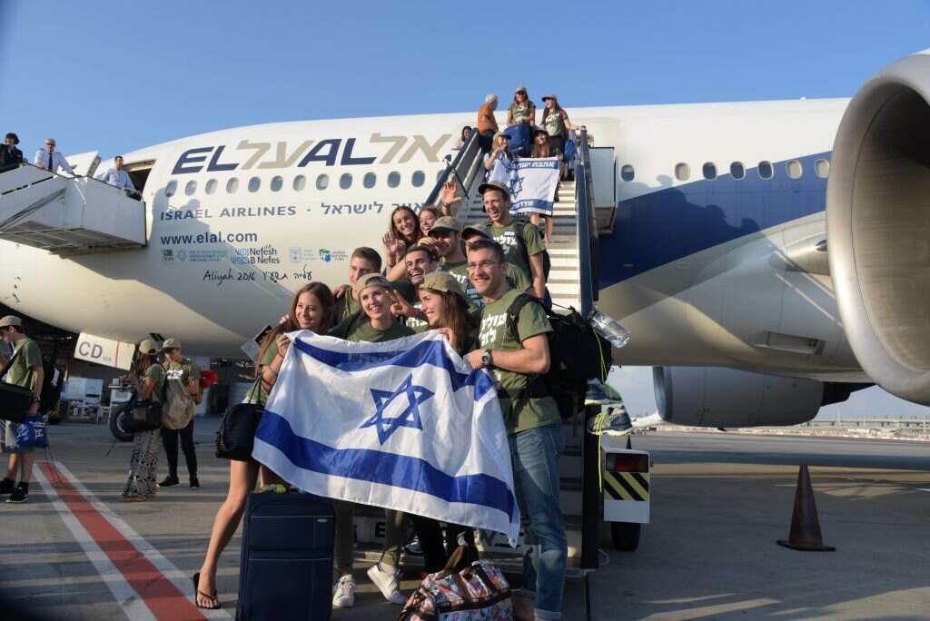עולים חדשים מארה"ב. אילוסטרציה. | יוסי זליגר עולים חדשים מארה"ב. אילוסטרציה. | יוסי זליגר