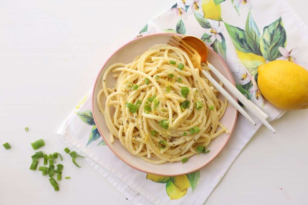 אפרת ליכטנשטט.