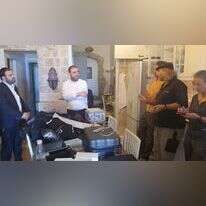 ח"כ אזולאי וח"כ ארבל בביקור במלון בעכו אחרי ההרס. | יאיר קראוס