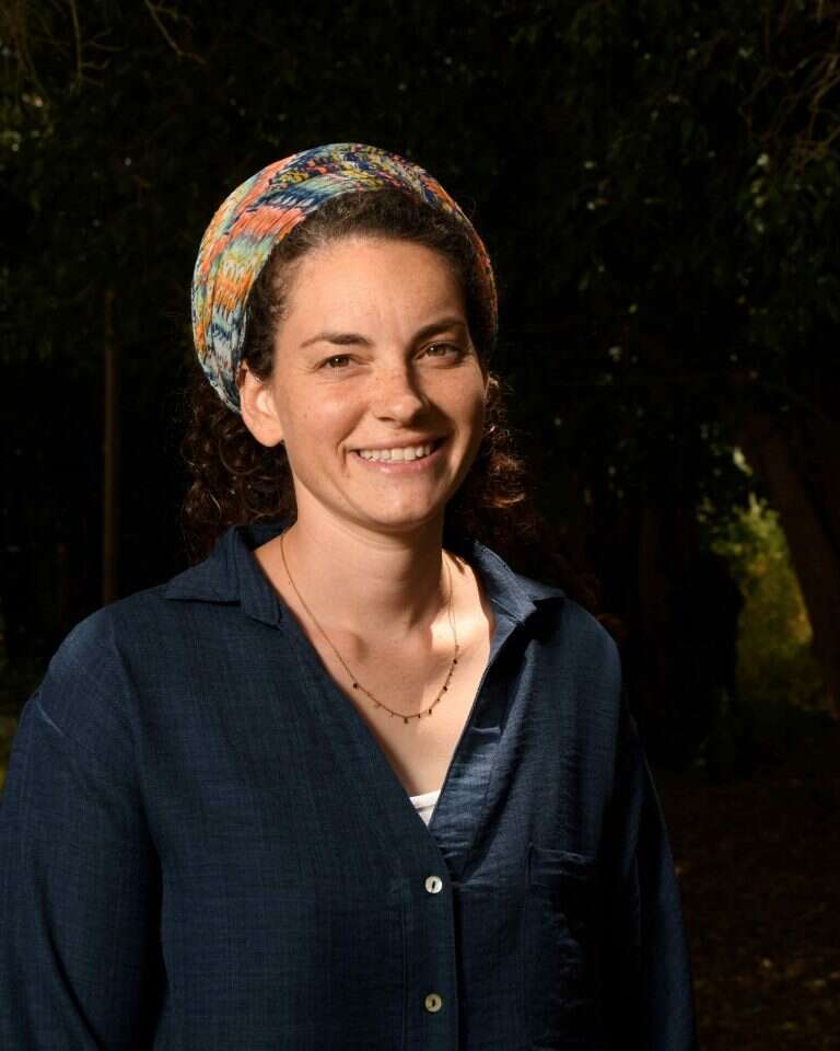 נועה בן־זמרה. | יוסי אלוני