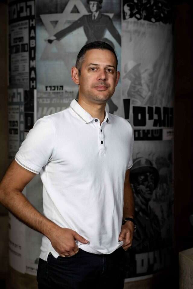 עומר גביש. | אריק סולטן