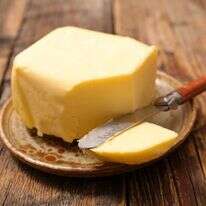 חמאה. | שאטרסטוק