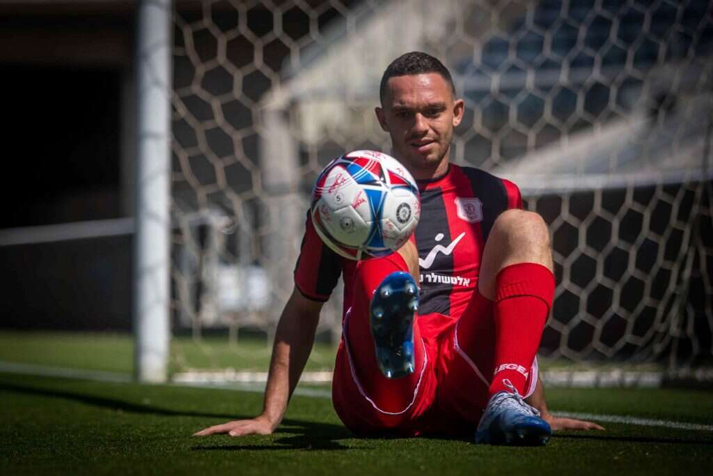 סהר בראון. | אורן בן חקון