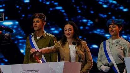 גבריאלה לו ממקסיקו, מדליקה את משואת העם היהודי בהר הרצל ביום העצמאות | אורן בן-חקון