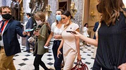 "הלחץ, האלימות, חוסר התמיכה מצד המפלגה שלך". אוקסיו־קורטז בקונגרס, בשבוע שעבר. | EPA "הלחץ, האלימות, חוסר התמיכה מצד המפלגה שלך". אוקסיו־קורטז בקונגרס, בשבוע שעבר. | EPA