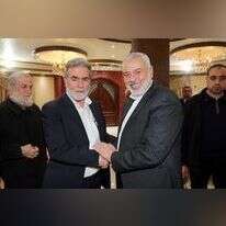 מנהיג הג'יהאד האסלאמי, זיאד נח'אלה (שמאל), ליד מנהיג חמאס לשעבר, איסמעיל הנייה. | גטי אימג'ס