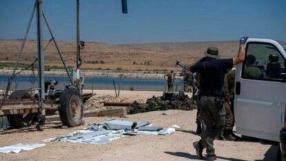 חלקי המל"ט שחדר השבוע לשטח הארץ ויורט בעמק המעיינות. | גיל אליהו, ג'יני