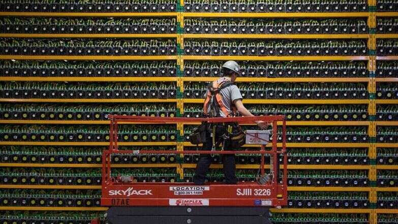 מרכז כריית ביטקוין בקנדה, אילוסטרציה. | AFP מרכז כריית ביטקוין בקנדה, אילוסטרציה. | AFP