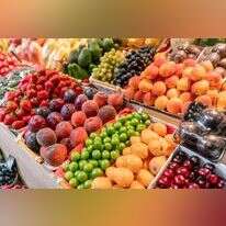 דוכן פירות. | שאטרסטוק