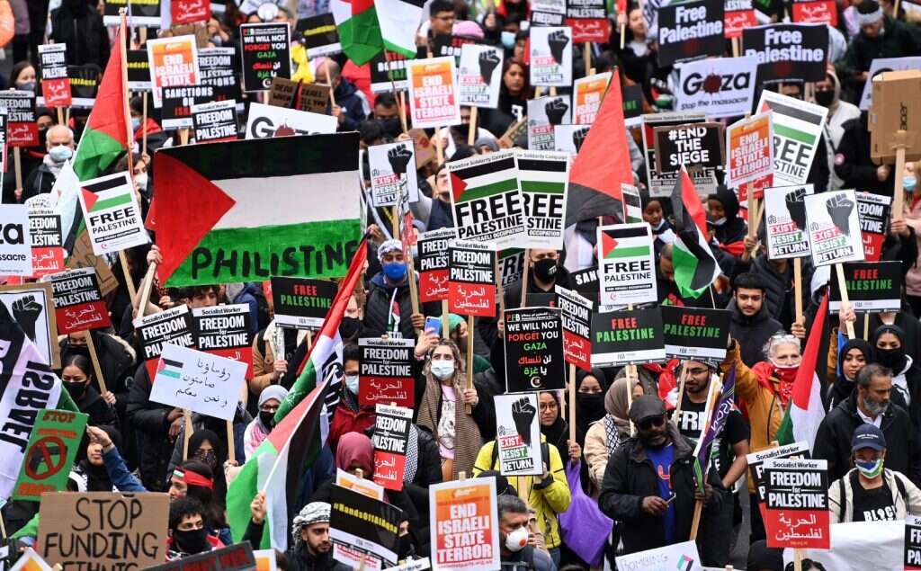 אלפי מפגינים בלונדון נגד ישראל ופעולותיה במבצע "שומר החומות" בעזה. | EPA