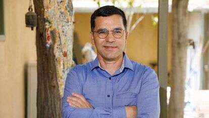 ד"ר דוד ביטון, | לירון מולדובן