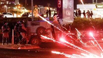 עימותים עם שוטרים באום אל־פחם, מאי 2021. | AFP