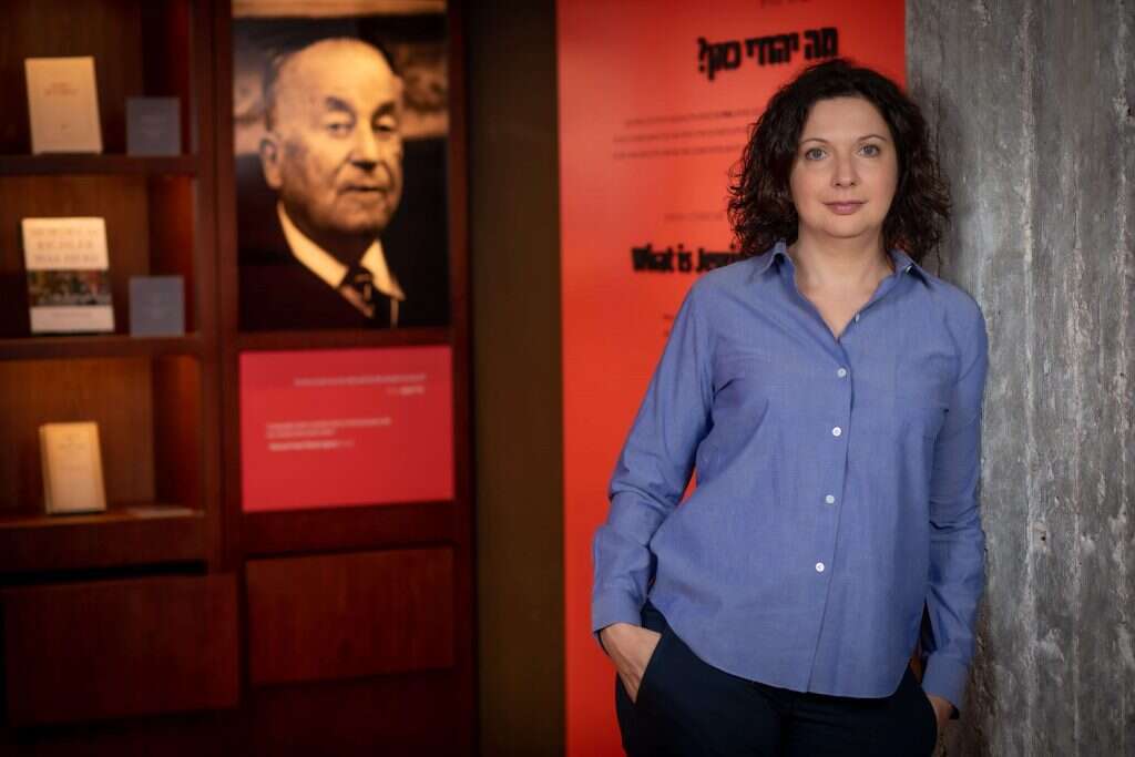 אירינה נבזלין. | אריק סולטן