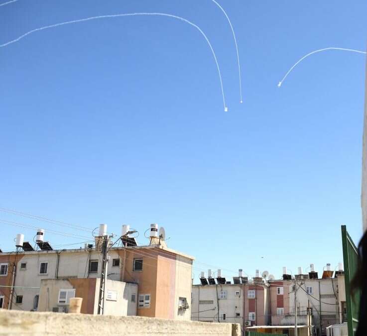 גילי יערי, פלאש 90