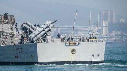 משחתת אמריקנית על חופי הונג-קונג. | AFP