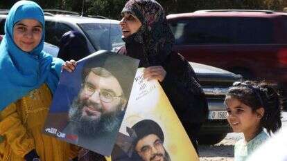 תומכות בנסראללה. | AFP