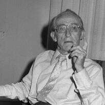 אורי צבי גרינברג, 1976 | סער יעקב, לע"מ