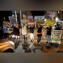 תל אביב נחשבת ל"בירת הטבעונות העולמית"  צעירים בתל אביב מפגינים למען בעלי חיים. | גיל יערי, פלאש 90